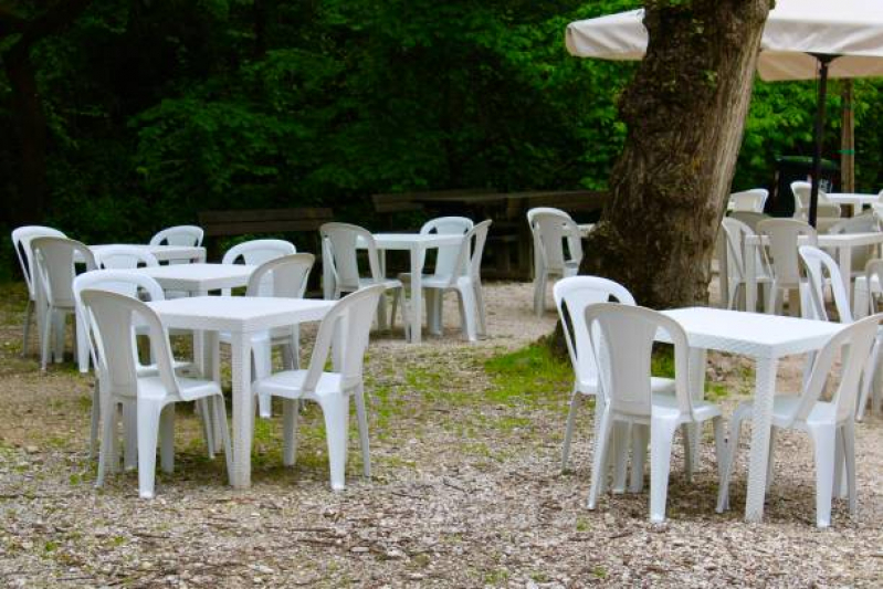 Aluguel de Cadeiras de Plástico Preço Piracicamirim - Aluguel de Mesa e Cadeira para Festa