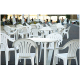 empresa que faz aluguel de mesa de plástico com 4 cadeiras Jardim Estoril